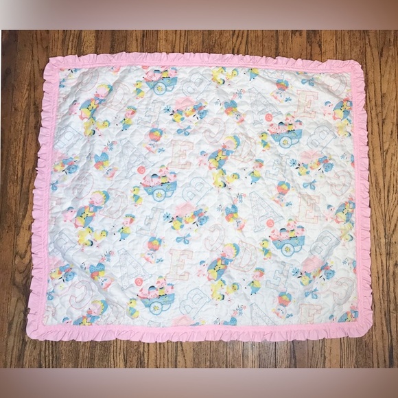 Vintage Anthropomorphic Animals Baby Quilt Blanket Kitsch Whimsical 50s Style - Picture 1 of 4